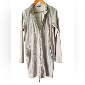 Yest distressed long sleeve zippered dress with pockets size M / 8